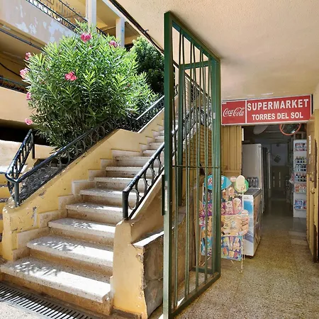 Lägenhet Estudio Torres Del Sol